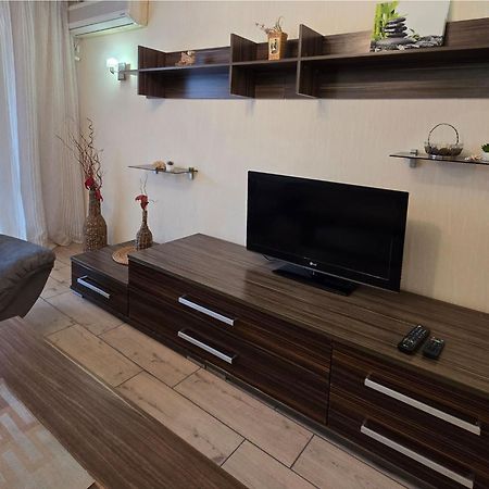 Home Hotel Apartments On Kontraktova Ploshcha Kijów Zewnętrze zdjęcie