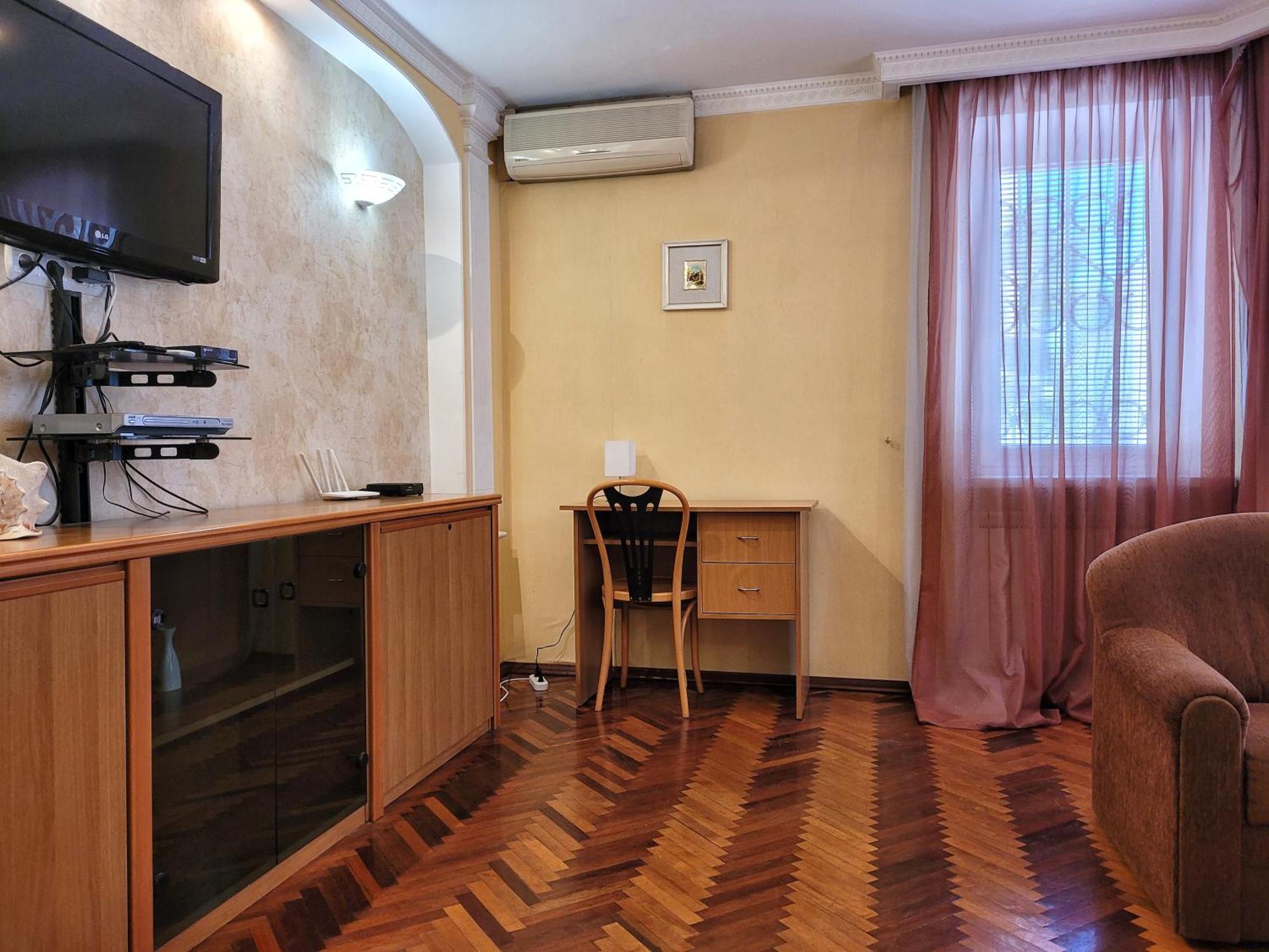 Home Hotel Apartments On Kontraktova Ploshcha Kijów Zewnętrze zdjęcie