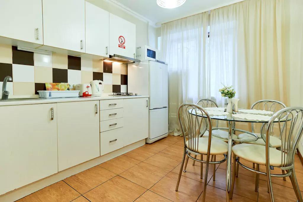 Home Hotel Apartments On Kontraktova Ploshcha Kijów Zewnętrze zdjęcie