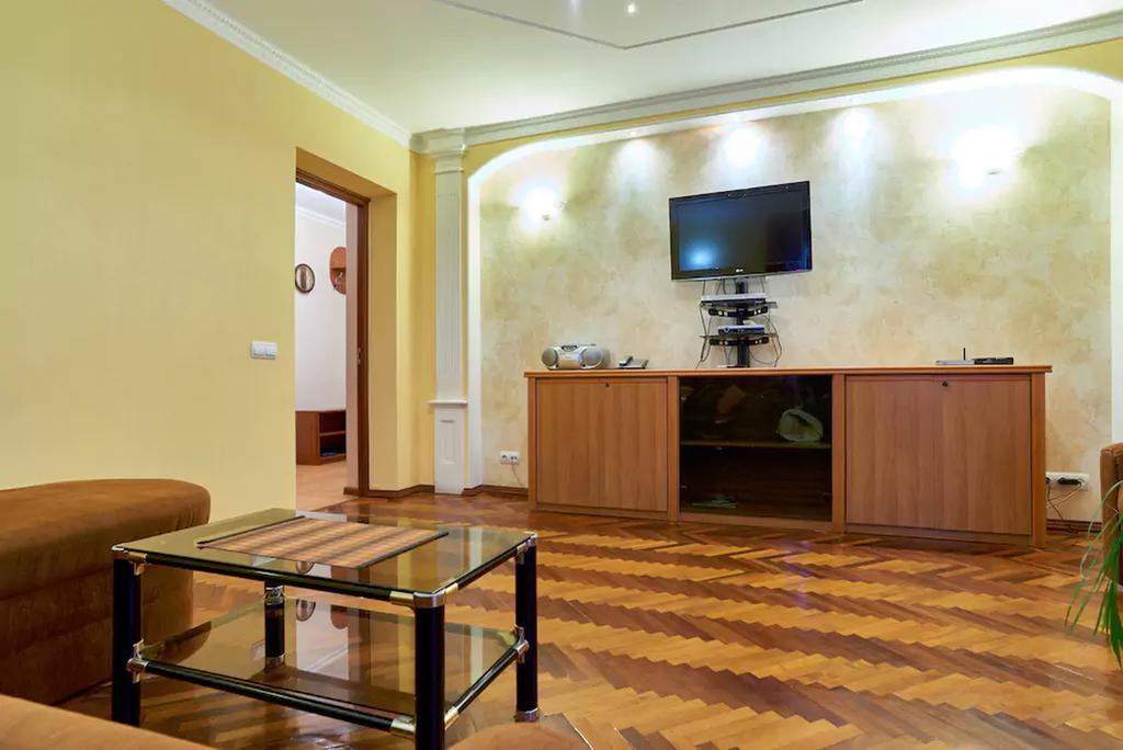 Home Hotel Apartments On Kontraktova Ploshcha Kijów Zewnętrze zdjęcie
